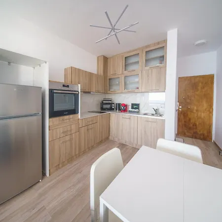 Apartment Armonia Seafront *