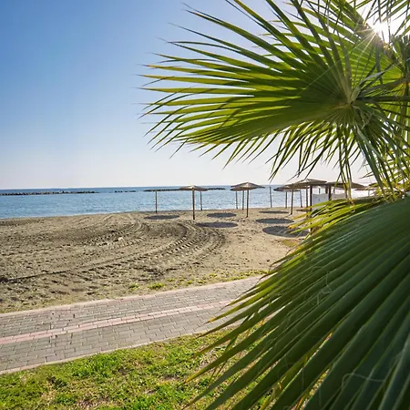 Armonia Seafront